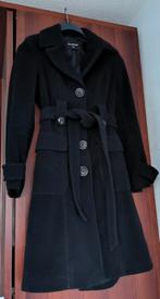 Lange zwarte jas, Maat 36, Primark, Ophalen of Verzenden, Zo goed als nieuw, Maat 36 (S)