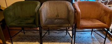 6 Velvet Stoelen in 3 Kleuren beschikbaar voor biedingen