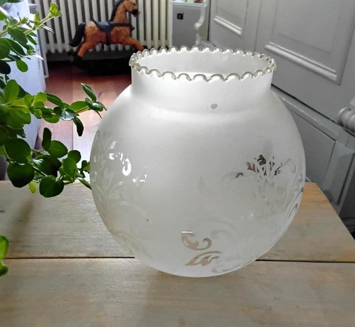 Klassiek glazen lampenkap, Huis en Inrichting, Lampen | Lampenkappen, Gebruikt, Minder dan 25 cm, Rond, Ophalen of Verzenden