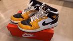 Nike Air Jordan Mid maat 39 - Geel/Zwart, Geel, Nike, Ophalen of Verzenden, Sneakers of Gympen