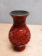 Handgesneden rode lakvaas – Chinees cinnaber lakwerk, Antiek en Kunst, Antiek | Vazen, Ophalen of Verzenden