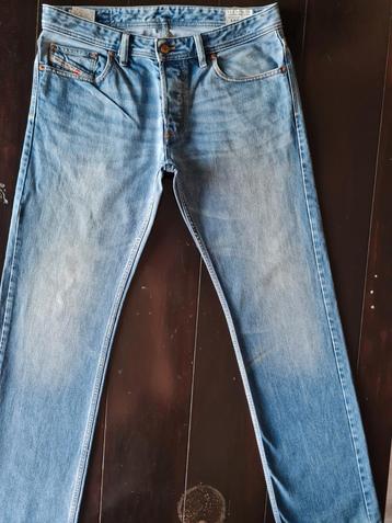 CLASSIC DIESEL LARKEE REGULAR STRAIGHT JEANS SIZE 34/34!! beschikbaar voor biedingen