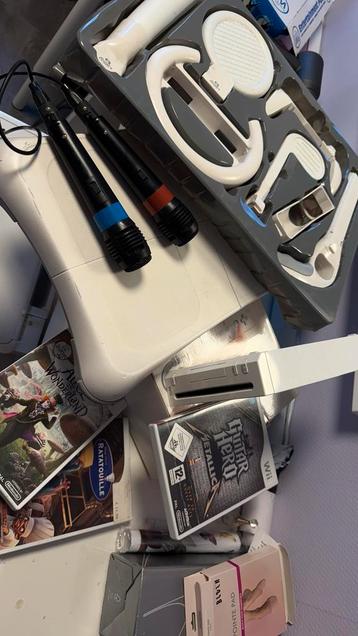 Wii Spellen + Accessoires (Zonder Controllers) beschikbaar voor biedingen