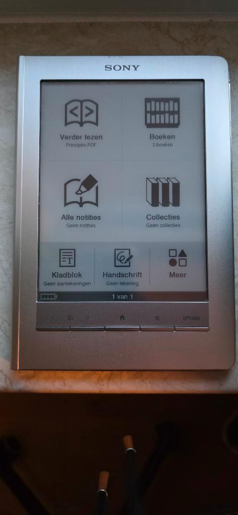 Sony ereader PRS  600, Computers en Software, E-readers, Gebruikt, 6 inch of minder, 4 GB of minder, Touchscreen, Audio, Uitbreidbaar geheugen