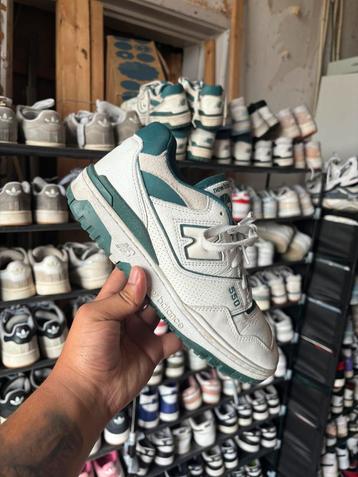 New Balance 550 Vintage Teal 40.5 beschikbaar voor biedingen