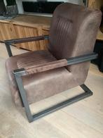Mooie industriele donkerbruine stoel zwaar ijzeren onderstel, Ophalen, Zo goed als nieuw, 75 tot 100 cm