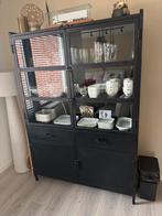 Stalen kast zwart - paar jaar oud, Ophalen