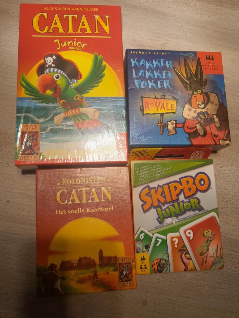 Catan (2X)  kakkerlakken poker skibbo, Hobby en Vrije tijd, Gezelschapsspellen | Kaartspellen, Ophalen of Verzenden