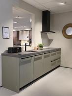 UITVERKOOP SHOWROOMKEUKEN G11, Huis en Inrichting, Ophalen, Nieuw, Dubbelwandige keuken, Overige kleuren