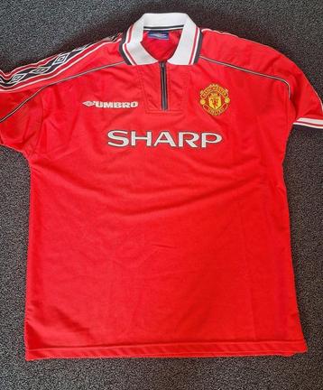 Manchester United thuisshirt van het seizoen 1998-1999 Trebl beschikbaar voor biedingen