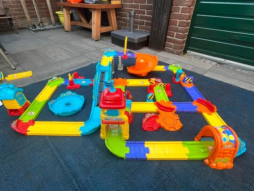 Toet Toet Auto Treinstation, Kinderen en Baby's, Speelgoed | Vtech, Zo goed als nieuw, Ophalen