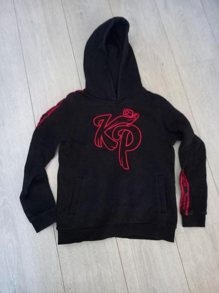 Knolpower Hoodie - Maat 146-152 - Zwart met Rode Strepen, Kinderen en Baby's, Kinderkleding | Overige, Zo goed als nieuw, Jongen