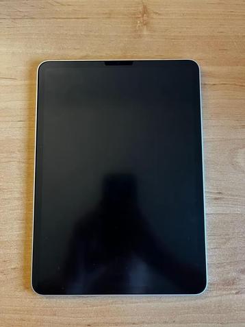 iPad Pro M2 (2022), 128GB + Magic Keyboard + paper screen beschikbaar voor biedingen