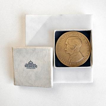 Oude Karl Landsteiner penning bloeddonaties beschikbaar voor biedingen