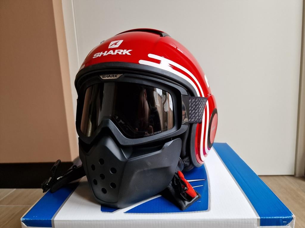 Zo goed als nieuw! Shark cross helm / ski helm, Sport en Fitness, Skiën en Langlaufen, Overige typen, Zo goed als nieuw, Minder dan 100 cm
