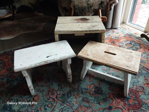 Brocante Landelijke Vensterbankkrukje Opstapje Decoratie, Huis en Inrichting, Krukjes, Gebruikt, Hout, Ophalen of Verzenden