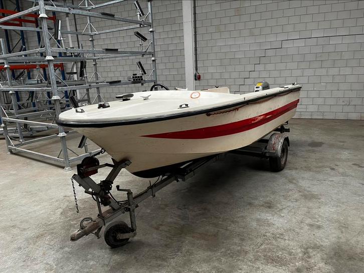 Leuk opknap speedbootje + HONDA 5PK 4 TAKT!, Watersport en Boten, Speedboten, Gebruikt, 3 tot 6 meter, Benzine, Minder dan 70 pk