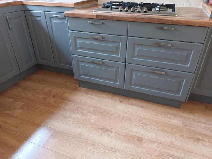 Ikea Lidingo fronten grijs + 2 bovenkasten en Combimagetron, Huis en Inrichting, Keuken | Keukenelementen, Zo goed als nieuw, Minder dan 100 cm