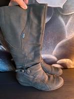 Grijze, hog laarzen met een sleehakje maat 41. Merk Zoo., Hoge laarzen, Zoo, Ophalen of Verzenden, Grijs