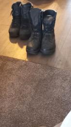 2 paar stoere leger schoenen, Gebruikt, Jongetje of Meisje, Laarsjes, Ophalen of Verzenden