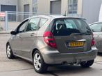 Mercedes-Benz A-klasse 170 Avantgarde |BENZINE|AUTOMAAT|AIRC, Auto's, Traction-control, Gebruikt, Zwart, 4 cilinders
