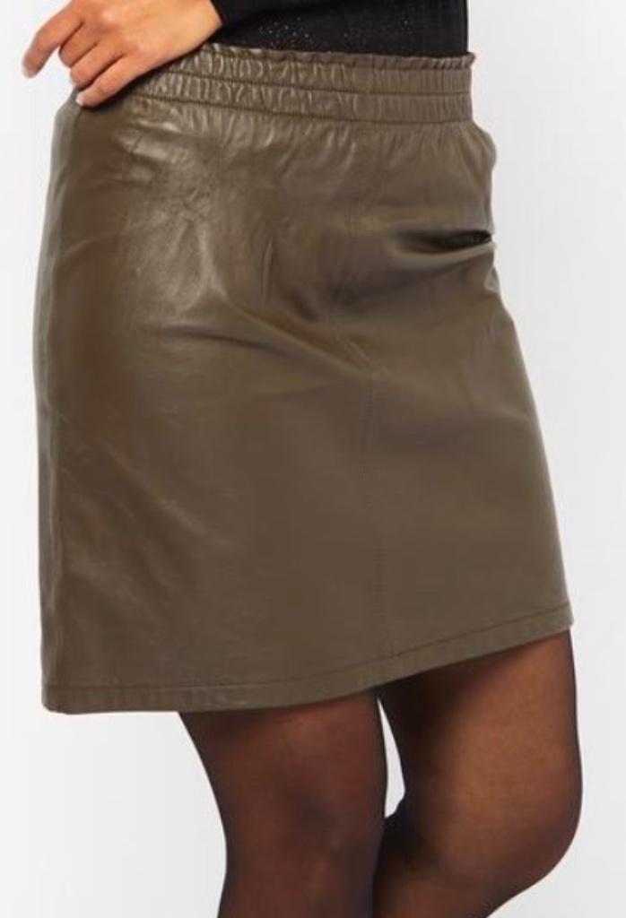 Hema echt leren kaki rokje NIEUW maat 36, Kleding | Dames, Rokken, Nieuw, Maat 36 (S), Groen, Boven de knie, Ophalen of Verzenden