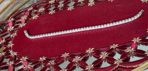 14K Witgouden Diamanten Tennisarmband 11.31ct, Sieraden, Tassen en Uiterlijk, Armbanden, Zo goed als nieuw, Goud, Wit, Met edelsteen