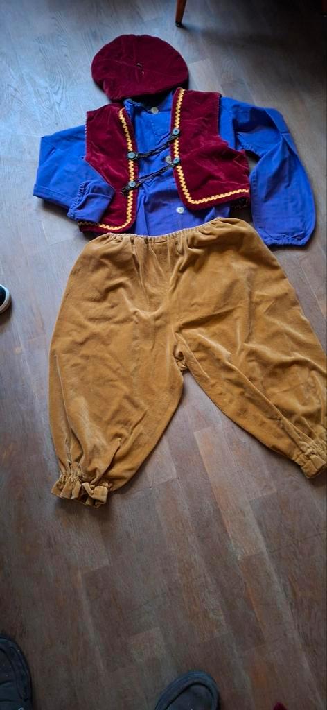 2 Pietenpakken Maat M, Kinderen en Baby's, Carnavalskleding en Verkleedspullen, Gebruikt, 170 of groter, Ophalen