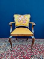 Brocante vintage stoel, armleuningen, Queen Ann style, Huis en Inrichting, Stoelen, Gebruikt, Ophalen of Verzenden, Brocante vintage