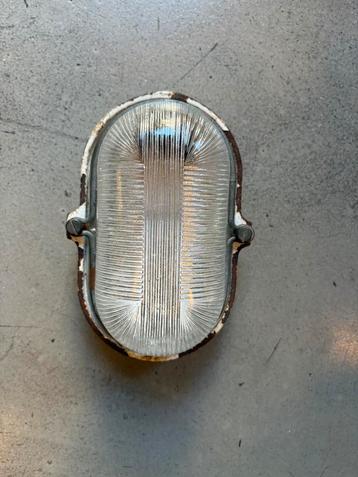 Wandlamp / plafond lamp gietijzer industrieel  beschikbaar voor biedingen