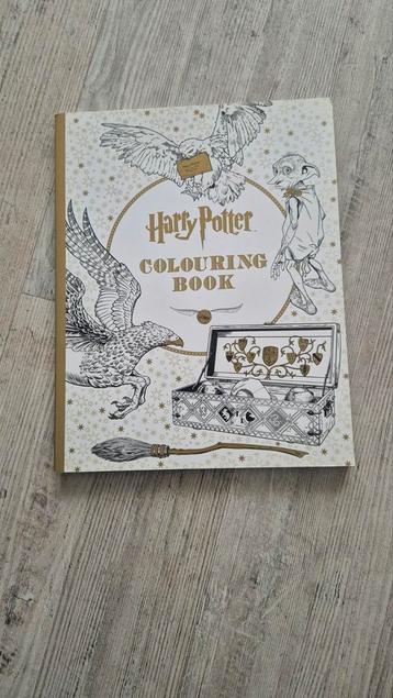 Harry potter colouring book  beschikbaar voor biedingen