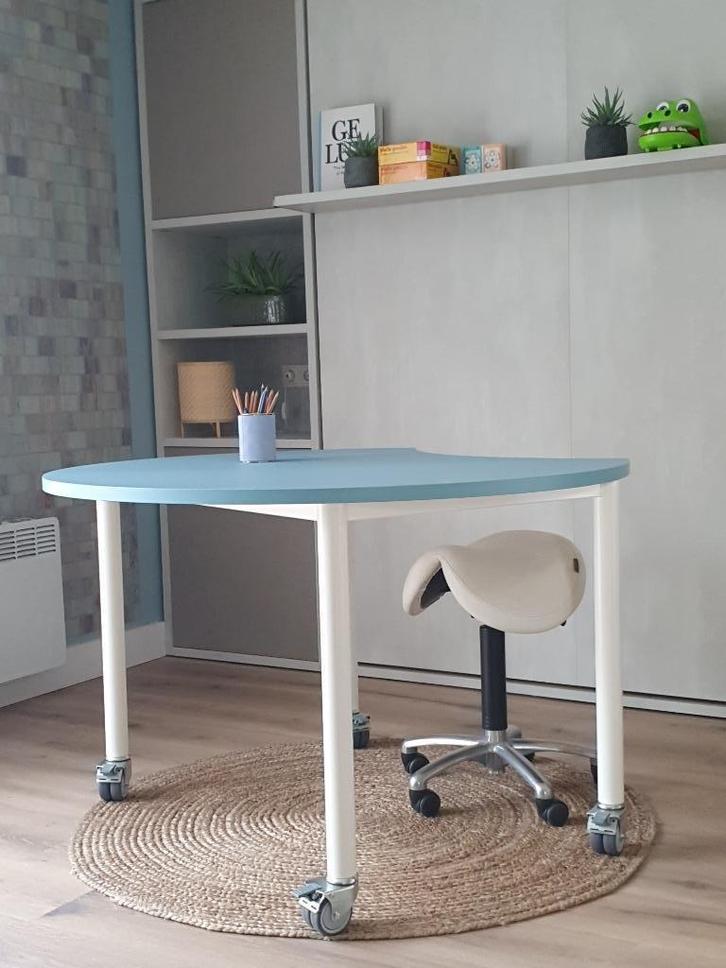 SPLINTERNIEUWE mooie ronde instructietafel school, rt ,coach, Diensten en Vakmensen, Coaching en Persoonlijke effectiviteit
