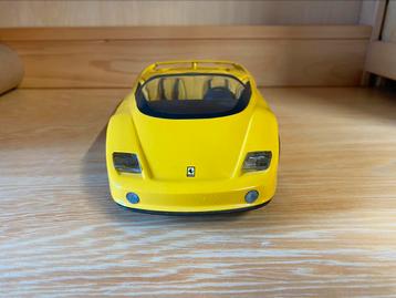 Ferrari Mythos 1:18 – Geel beschikbaar voor biedingen