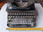 Urania typemachine, Clemens Muller  A.G Dresden., Ophalen of Verzenden, Gebruikt