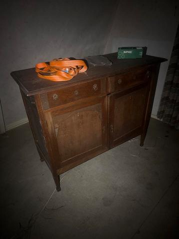Vintage Houten Dressoir/Buffetkast beschikbaar voor biedingen