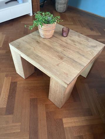 leuk eiken bijzettafeltje, 65 x 65 x 40 cm beschikbaar voor biedingen