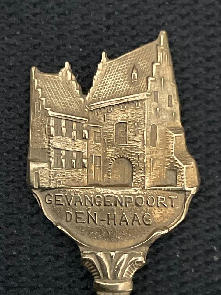 Lepeltje uit Den Haag, Antiek en Kunst, Antiek | Bestek, Ophalen of Verzenden