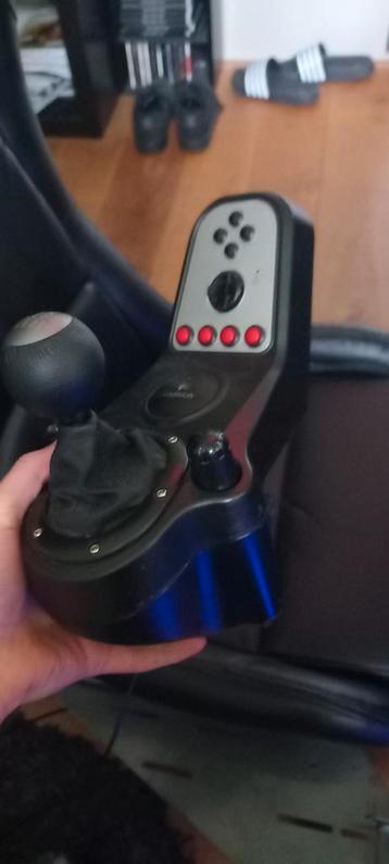 Logitech g27 versnellingspook beschikbaar voor biedingen