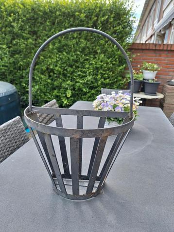 Ruif/plantenhanger/wanddecoratie beschikbaar voor biedingen