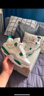 Nike Jordan 4 sb pine green maat 43, Kleding | Heren, Schoenen, Verzenden, Nieuw, Wit