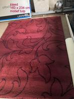 hoogpolig wollig vloerkleed tulp motief wijnrood 160 x 234, Huis en Inrichting, Ophalen, Landelijk warm, 150 tot 200 cm, 200 cm of meer