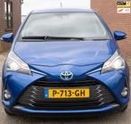 Toyota Yaris 1.5 Hybrid Dynamic - APK bij afleveren, Gebruikt, Euro 6, 4 cilinders, Blauw