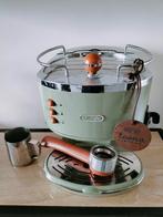 Delonghi Espressomachine met stoompijpje en aandrukstempel, Gebruikt, Espresso apparaat, Gemalen koffie, 1 kopje