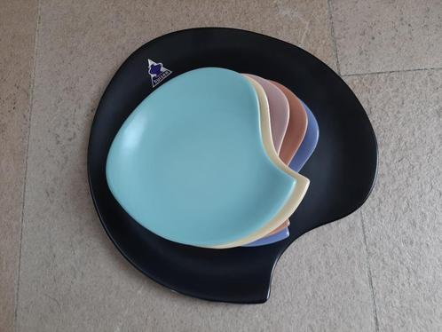 Plateel paletvormig gebaksstel Potterie de Driehoek Huizen, Huis en Inrichting, Keuken | Servies, Overige typen, Overige stijlen
