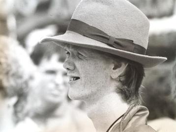 Unieke A3 Foto's jaren 80 "Hoeden" Verzamelen Vintage Retro beschikbaar voor biedingen