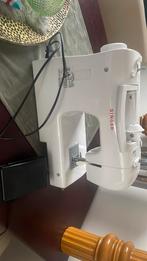 Singer naaimachine, Hobby en Vrije tijd, Naaimachines en Toebehoren, Ophalen of Verzenden, Zo goed als nieuw, Naaimachine, Singer
