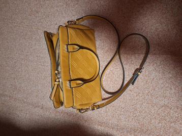 Dames handtassen  beschikbaar voor biedingen