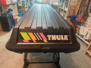 Twee identieke Thule Combibox 250 skiboxen beschikbaar voor biedingen