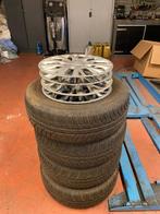 velgen en winterbanden kia ceed met doppen, Auto-onderdelen, Ophalen, Gebruikt, Kia