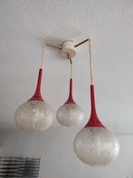 Vintage Plafondlamp met 3 Rode Glasbollen, Huis en Inrichting, Lampen | Hanglampen, Ophalen of Verzenden